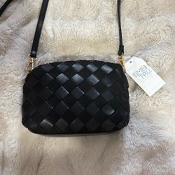 Simple black crossbody purse
