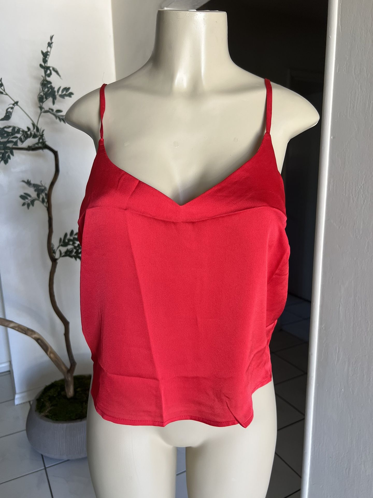 New Ladies Top Size M