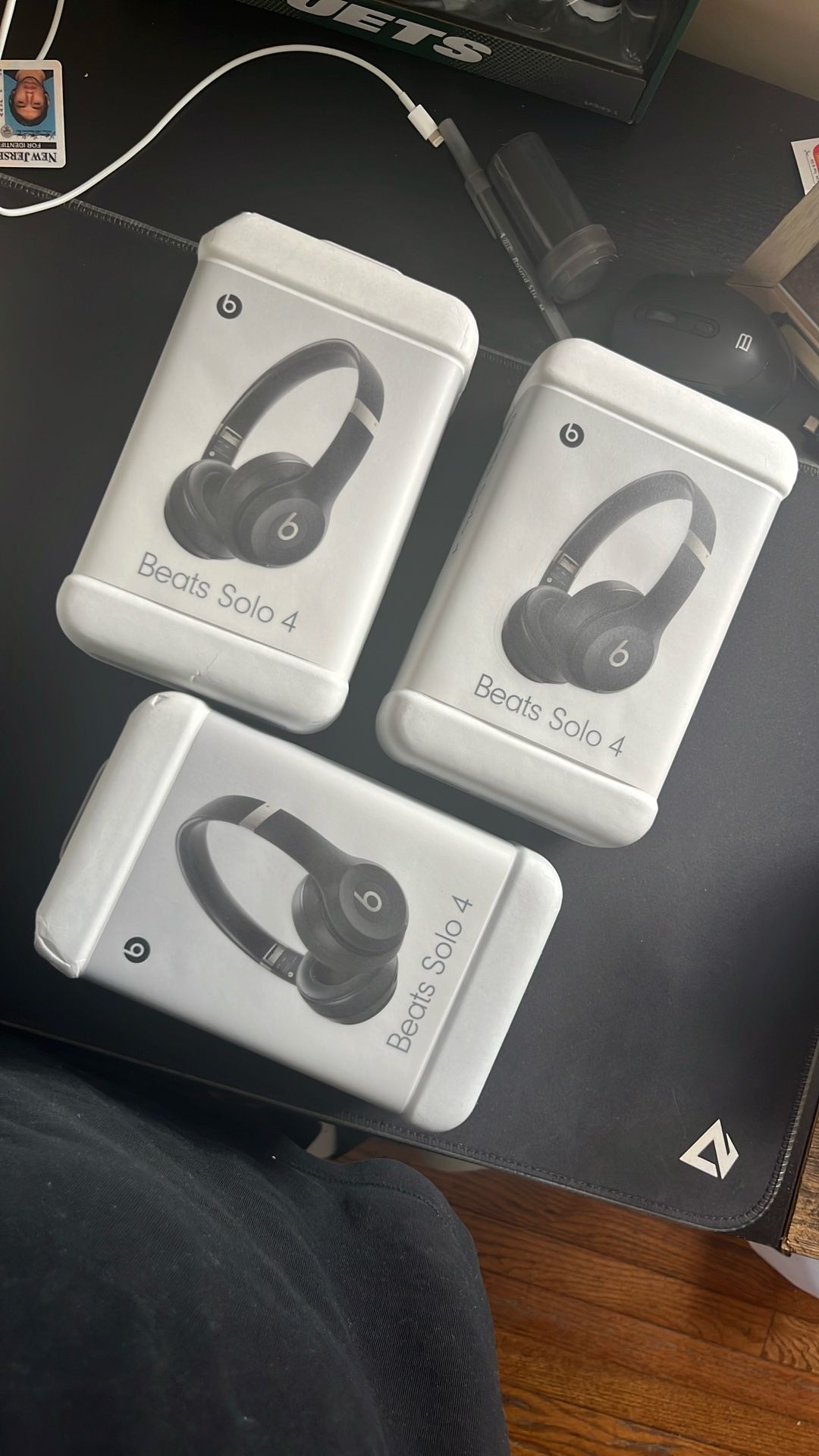 Beats Solo 4