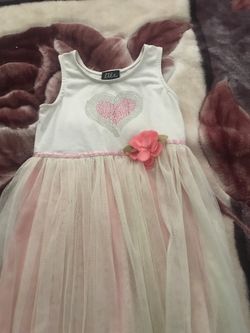 Girls dress