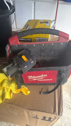 Milwaukee tote and tomahawk tape measure