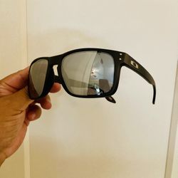 New XL Holbrook