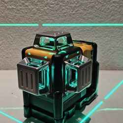 NEW DEWALT Line Laser, 3-Way, 360 Degree Professional Laser