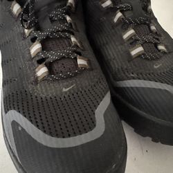 Nike (ACG All Conditions Gear) Size 7