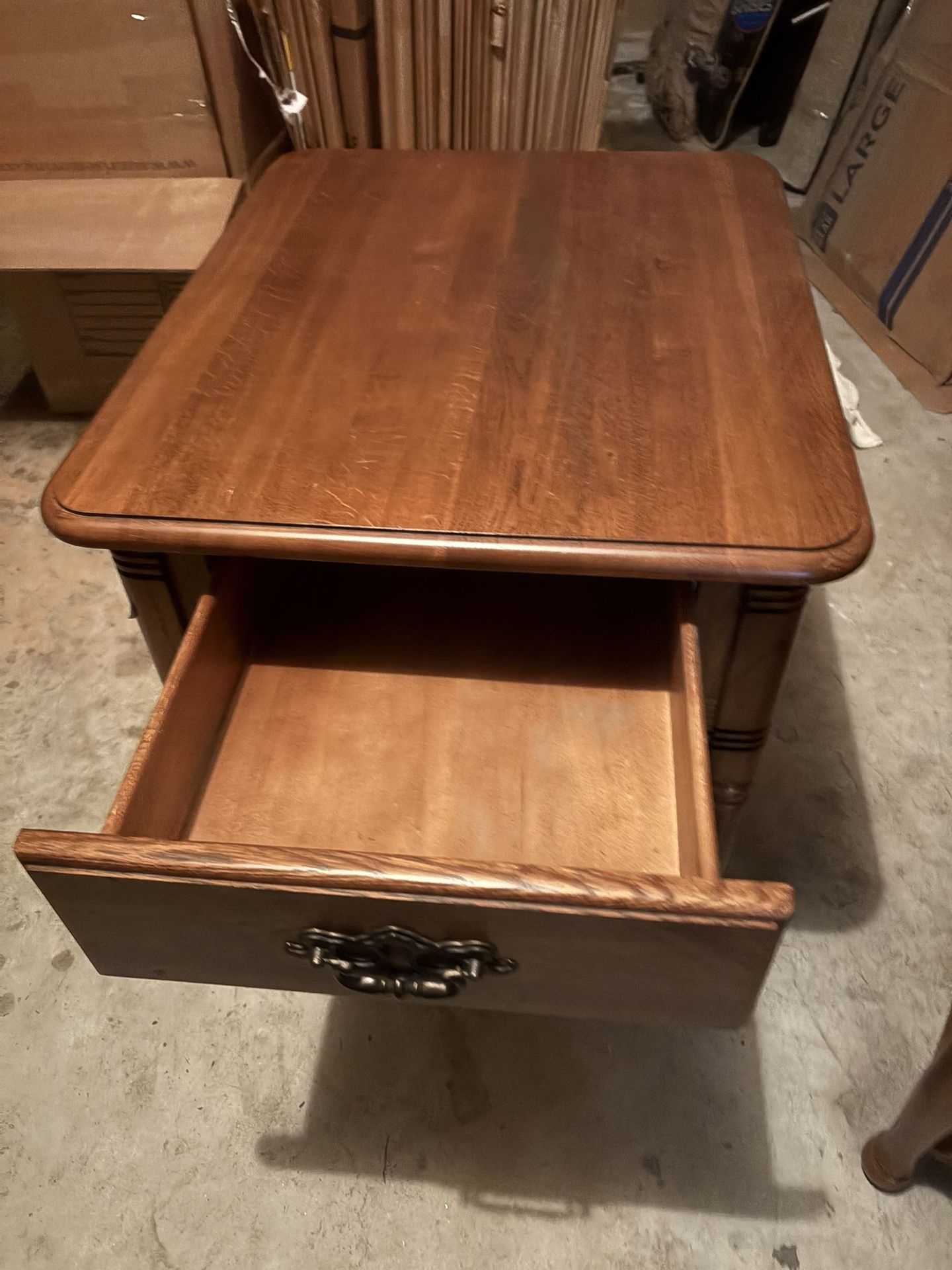 2 Wood Side Tables 