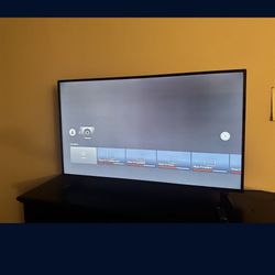 Insignia™ - 70” Class F50 Series LED 4K UHD Smart Fire TV