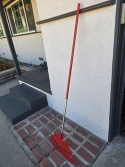 Corona 63in 25 Tine Steel Leaf Rake Aluminum Handle