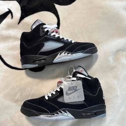 Jordan 5 Metallics