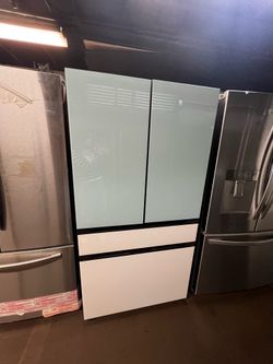 OPEN BOX SAMUNG BESOKE REFRIGERATOR FOUR DOOR