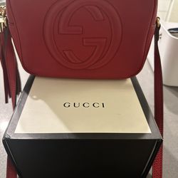 GUCCI Red Grained Leather Soho Disco