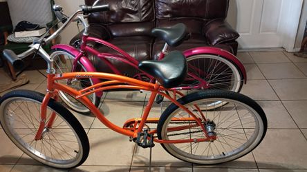 Selling ( 2 ) Beach Cruiser bikes / His & Her bike both for $225.Great condition !