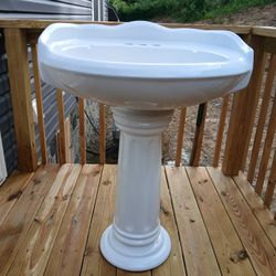 PEDESTAL  SINK