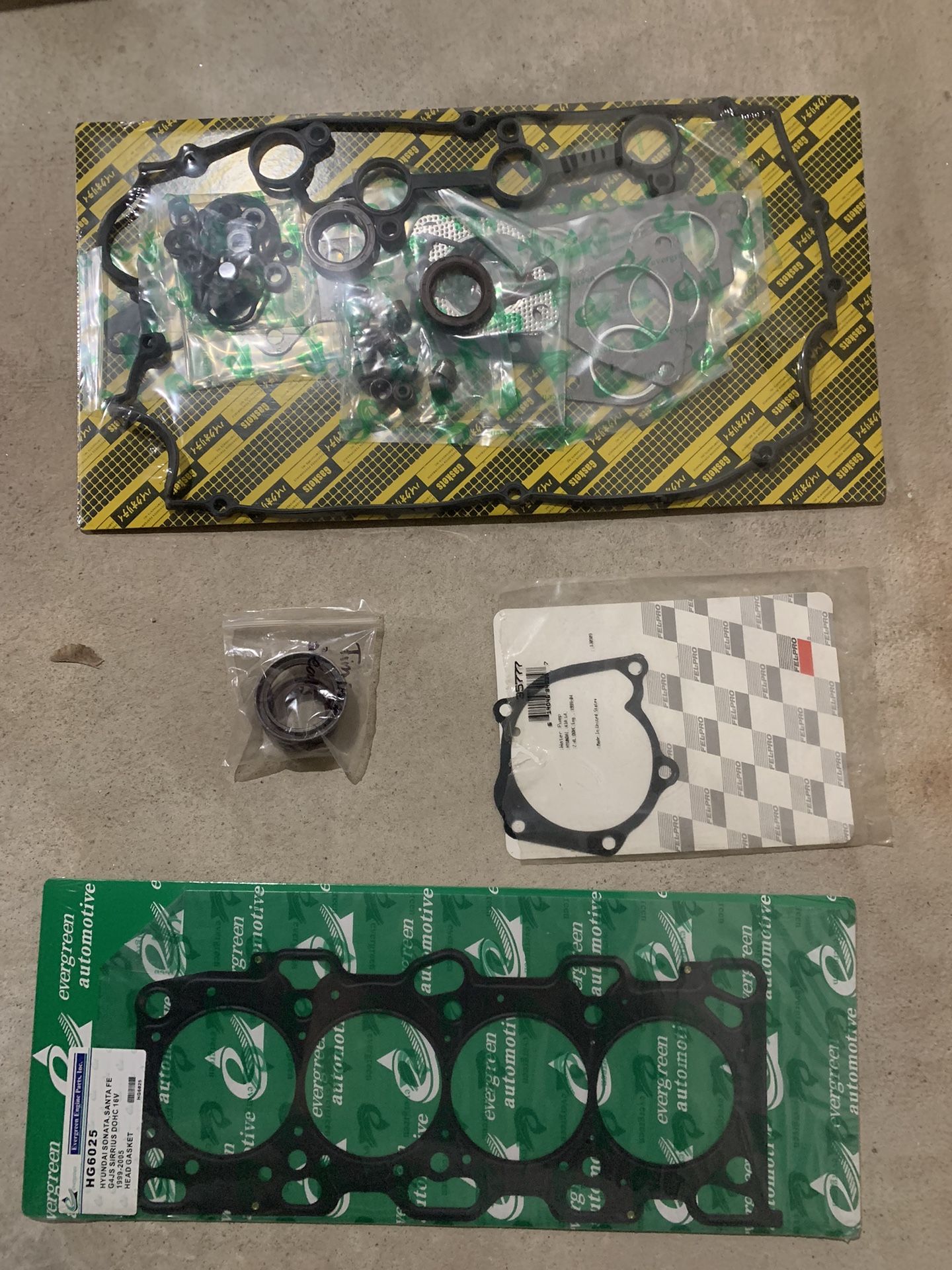 Hyundai Sonata Head Gasket Set