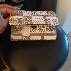 Faux Material clutch purse w/ Chain