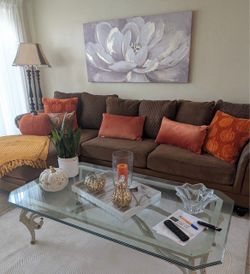 Free dining room table with sofa.  San Pedro