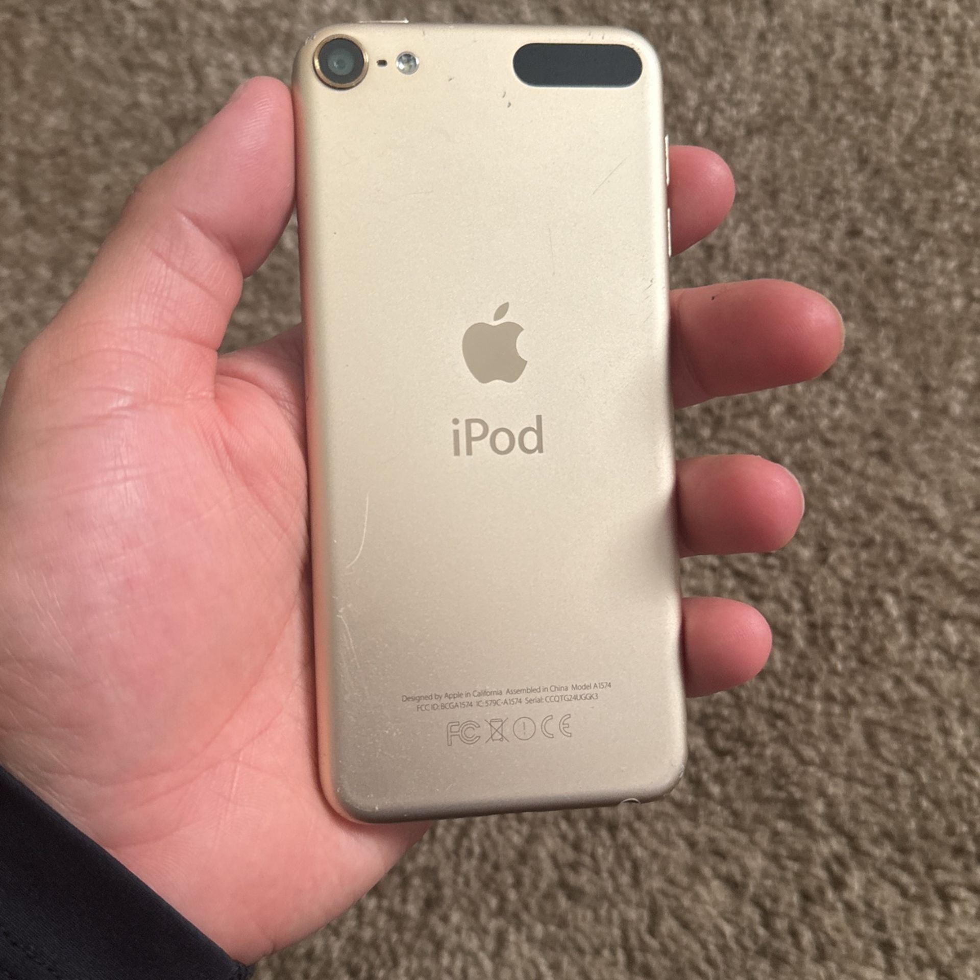 Gold iPod 6th Gen