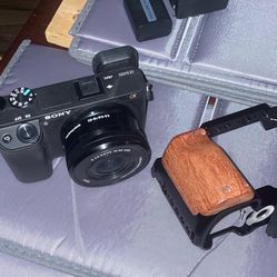 Sony Alpha 6400 Camera