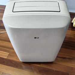 LG LPO817WSR 8000 BTU Air Conditioning Unit