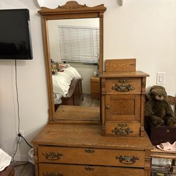 Antique  Gentlemen’s Dresser