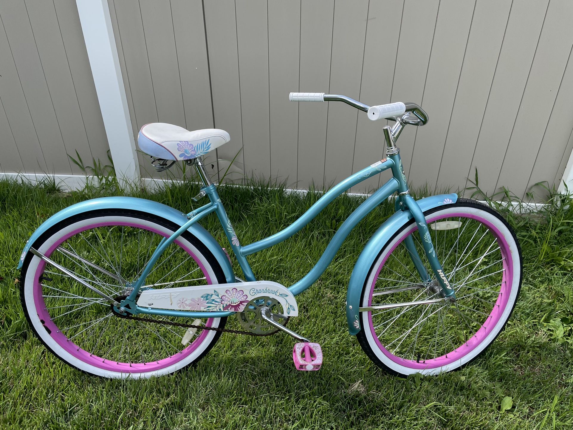 Good Vibrations Huffy Women's Cruiser Bike 24 HUFFY GOOD