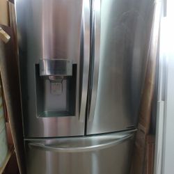 LG Refrigerator New Condition 