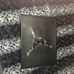Air Jordan 4's  $200