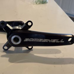 Bombshell Ratchet Cranks