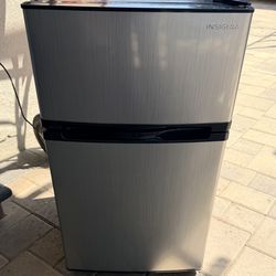 Insignia 3.0 Cu. Ft. Mini Fridge with Top Freezer