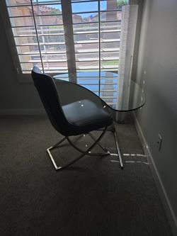 Glass Table And Chair 