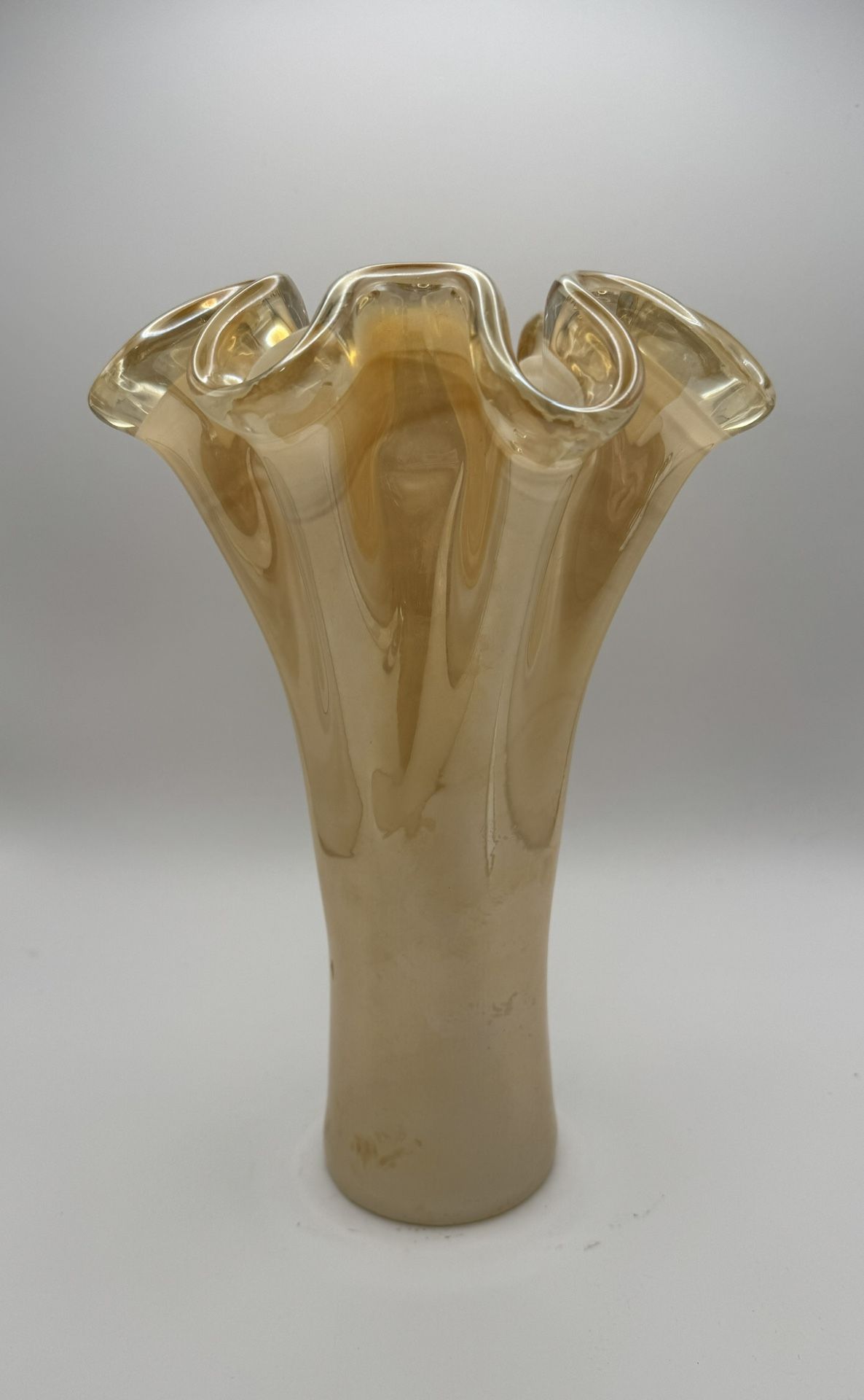 Vintage Murano Style Peach Colored Ruffle, Handkerchief Glass Vase - 10.5”