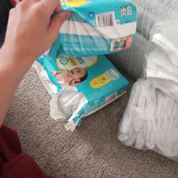 Pampers