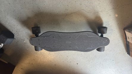 Electric skate board
