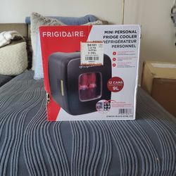 Fridgaire Mini Fridge Never Opened New In Box