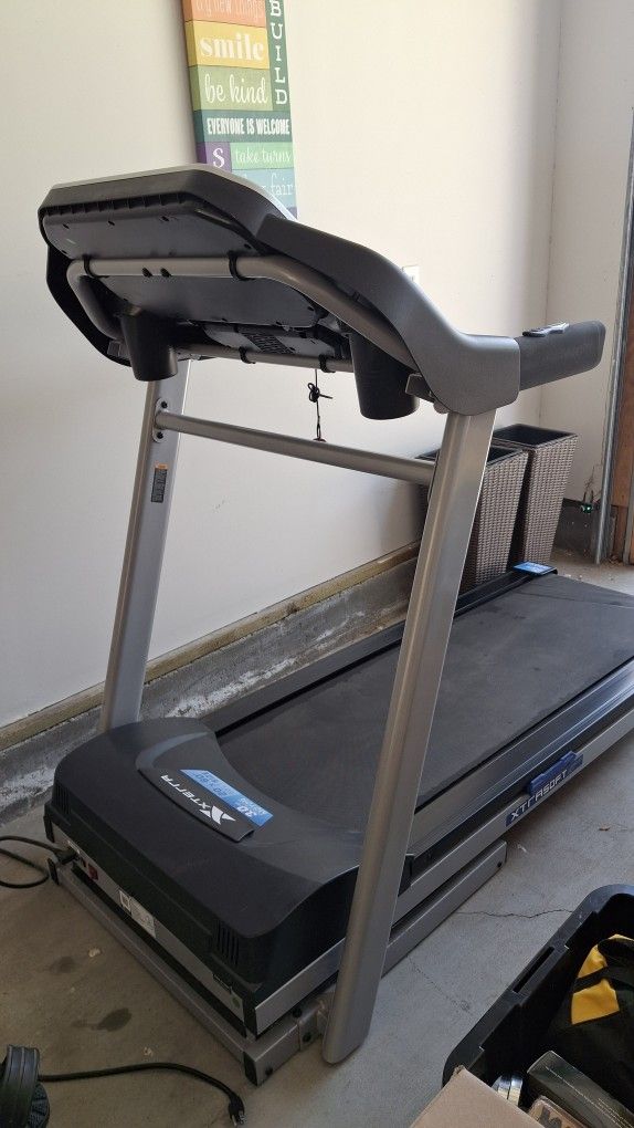 Treadmill for Sale.