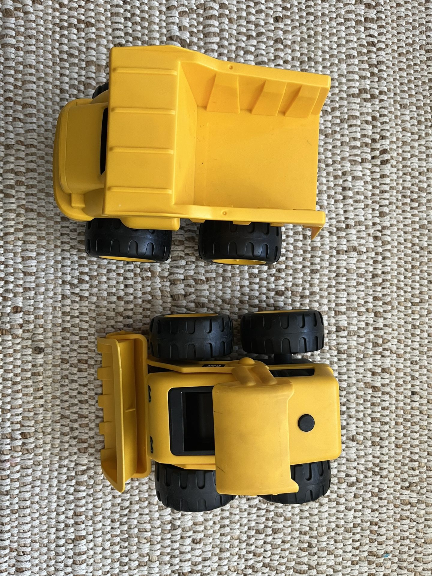 Kids Sand and Bath Toys (CAT Plastic Trucks)