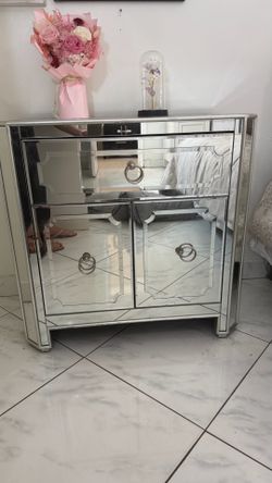 2 Night stand