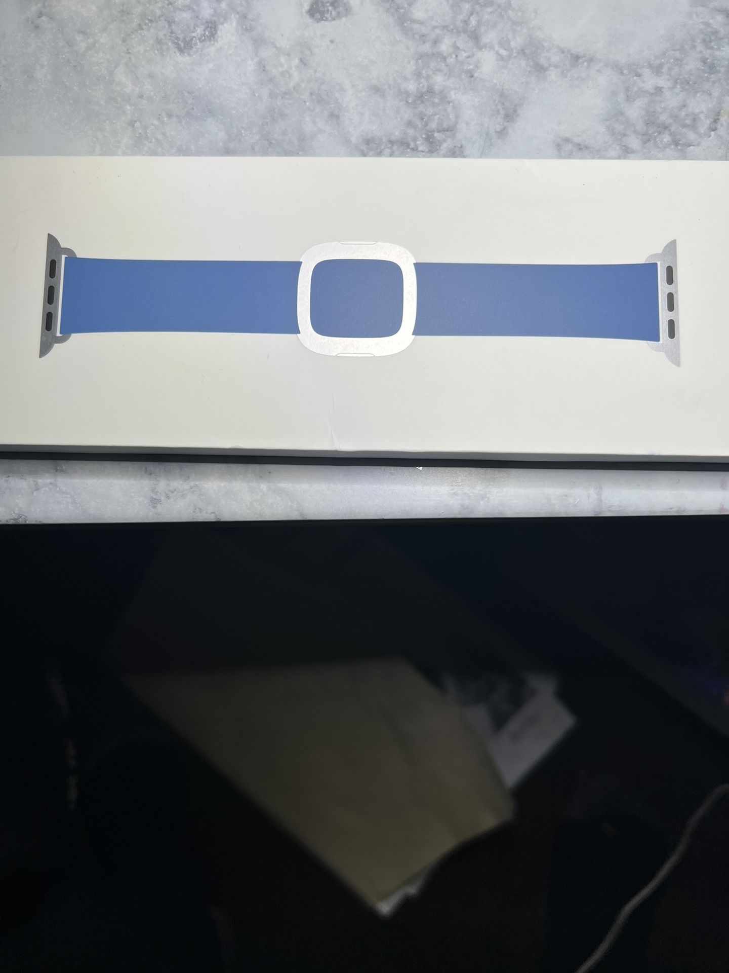*reduced* New Real Leather Apple Watch Band Azure Modern Buckle