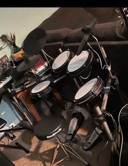 Electronic Drum Kit (Simmons Titan 20)