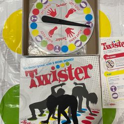 Hasbro Gaming Twister.