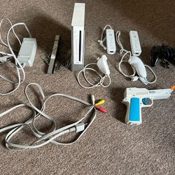 Nintendo Wii Bundle 