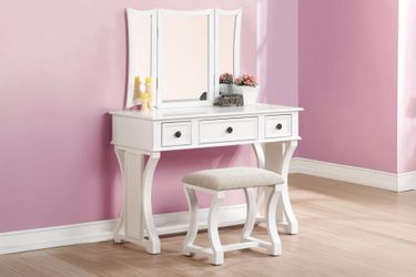 Brand New White Vanity w Stool