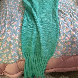 Mermaid Wraparound Blanket