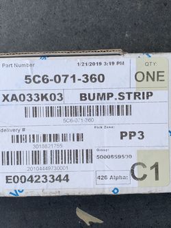 Volkswagen Jetta chrome trunk trim