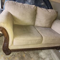 Couch Set Make Me An Offer Just Need Them Out 