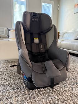 Nuna Rava convertible car seat