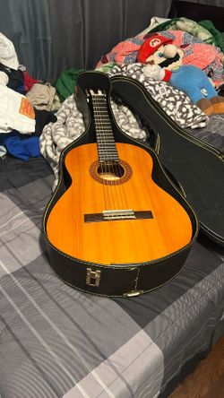 guitar Yamaha C40