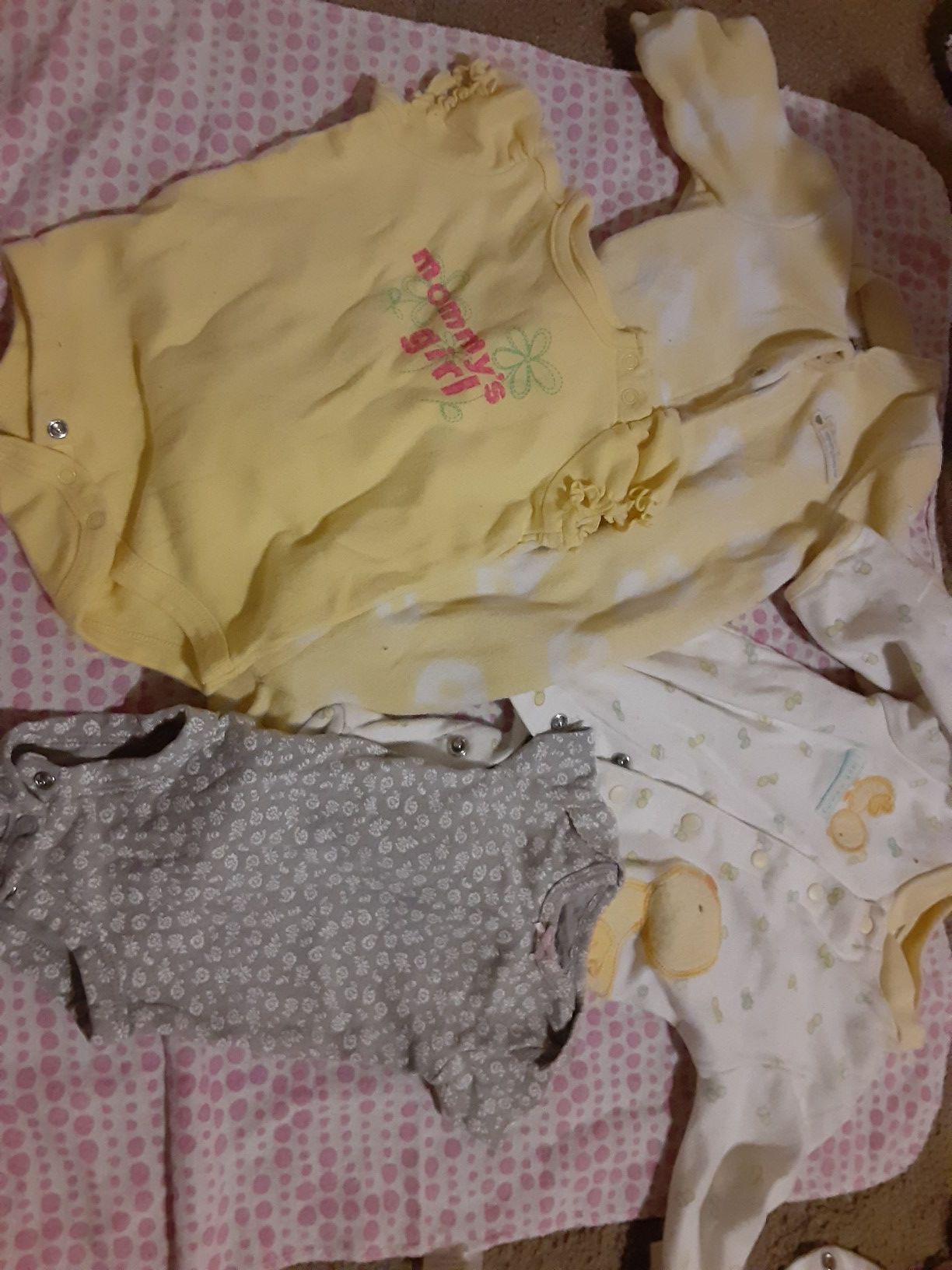 Newborn yellow set