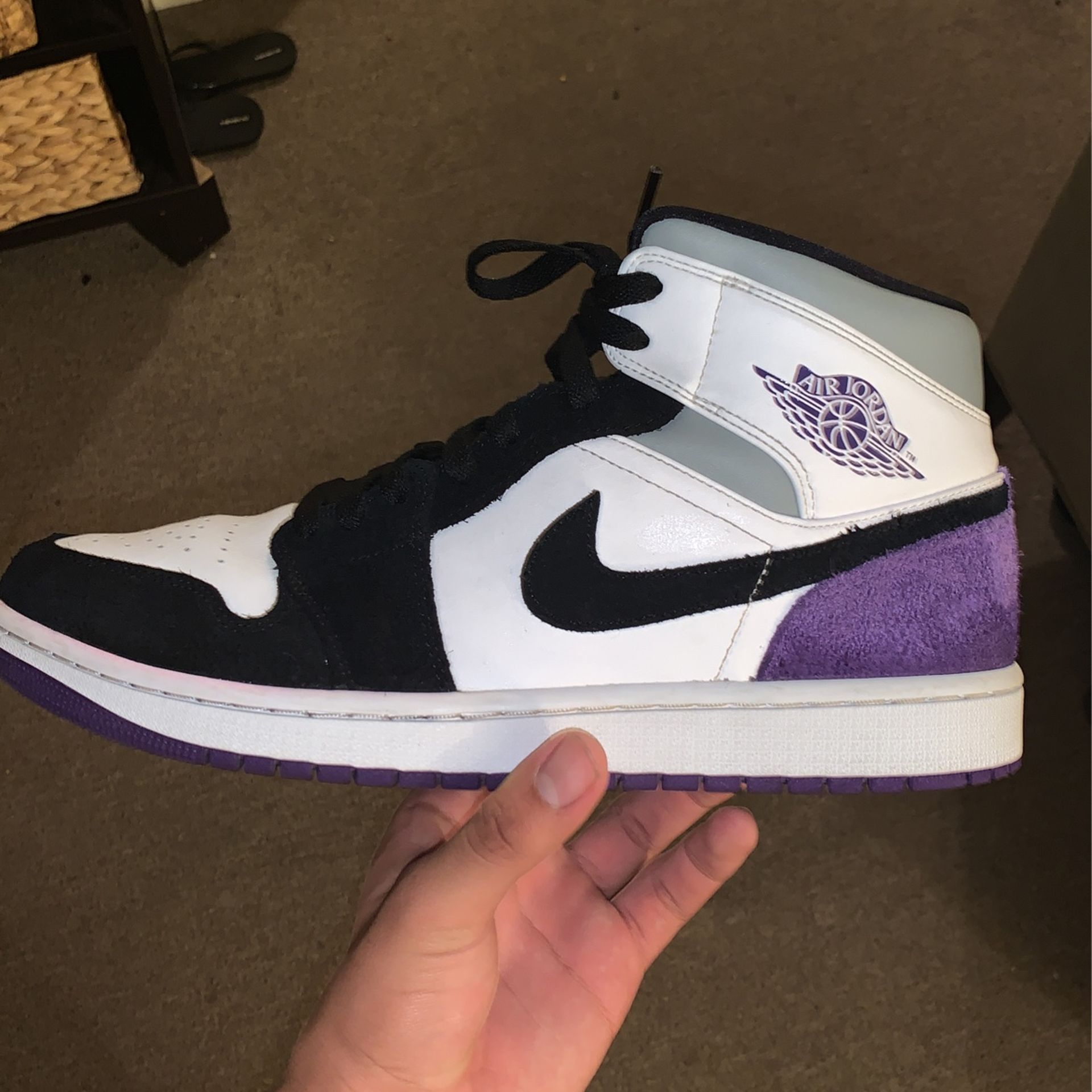 Jordan 1 Mid Purple