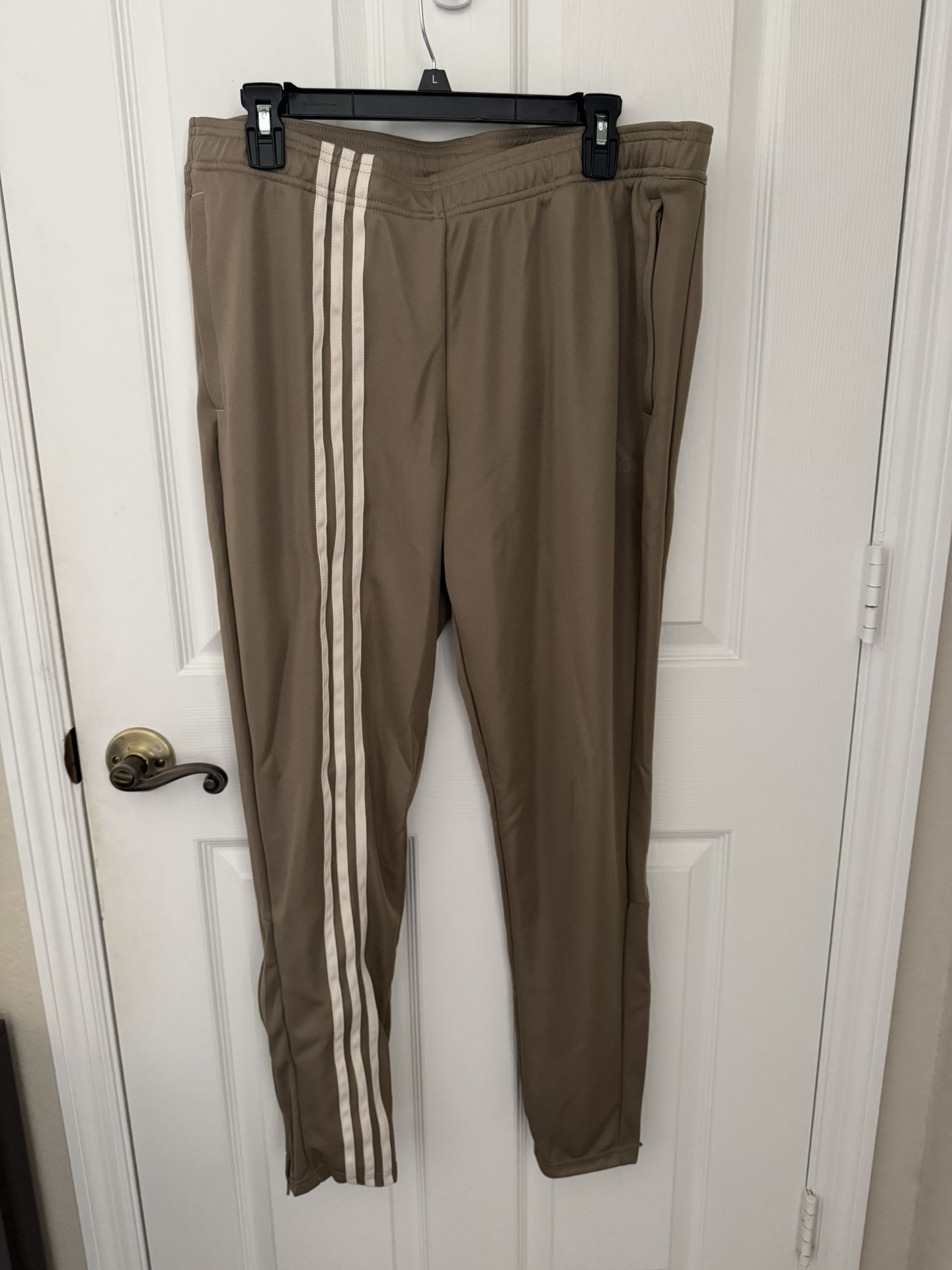 Disruptive 3 Stripes Adidas Pants
