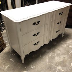Vintage French Provincial Drexel Dresser